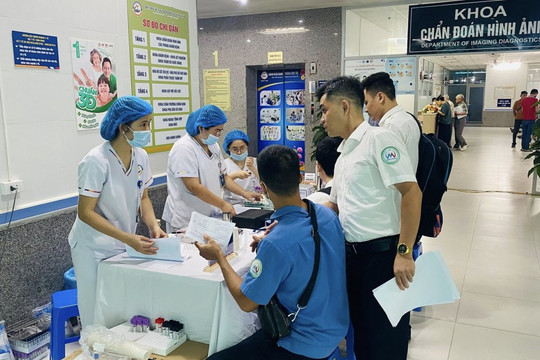 Hanoi Metro quan tâm sức khỏe người lao động