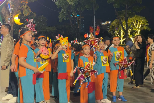 “Đêm hội Trăng rằm 2025” - Trung thu nơi Phố cổ