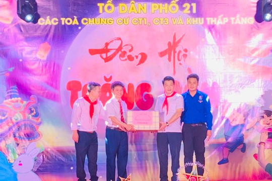 Phường Yên Nghĩa sôi động Đêm hội Trăng rằm, nhiều phần quà ý nghĩa đến với trẻ em