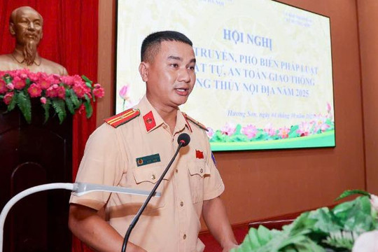 Hà Nội: Tập huấn an toàn giao thông đường thủy tại khu di tích Chùa Hương