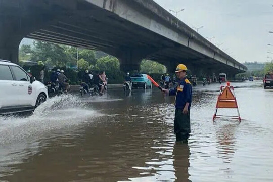Ngành thoát nước Hà Nội “thiết quân luật”, sẵn sàng ứng phó bão Matmo
