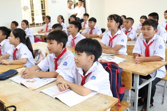 Học sinh tại Hà Nội nghỉ học ngày 6/10 để phòng, chống bão số 11
