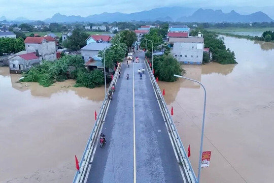 Cảnh báo lũ khẩn cấp trên sông Tích, sông Bùi, nhiều xã, phường nguy cơ ngập đến 0,5m