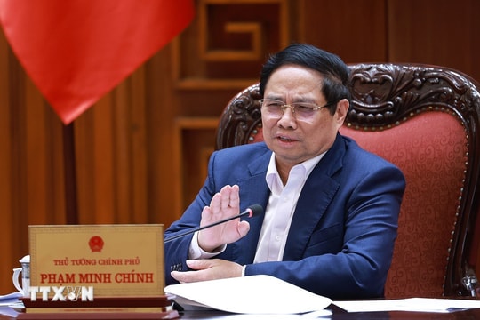 Thủ tướng: Khẩn trương rà soát, xử lý các dự án tồn đọng theo yêu cầu của Bộ Chính trị