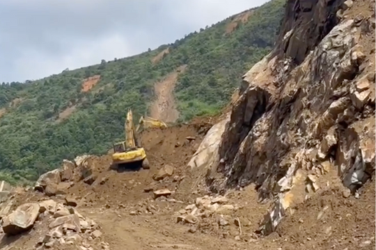 Lào Cai huy động chó nghiệp vụ tìm kiếm nạn nhân vụ sạt lở tại xã Minh Lương