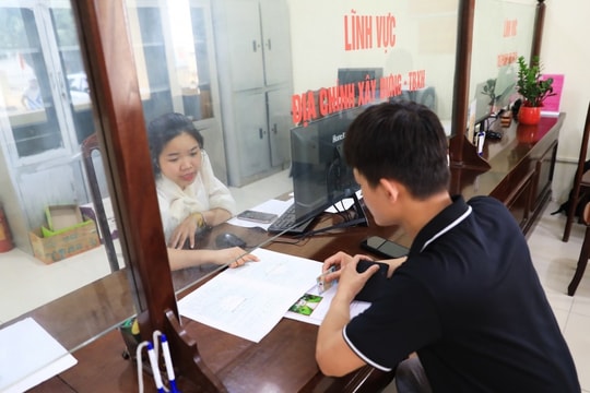 Định vị \"chìa khoá\" vận hành mô hình chính quyền địa phương hai cấp Bài 3: "Mở không gian" cho cán bộ phát huy năng lực, sáng tạo