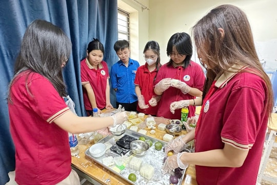 Sắc thu tháng 10 - Tết đoàn viên ấm áp tại Trường THCS và THPT Nguyễn Tất Thành