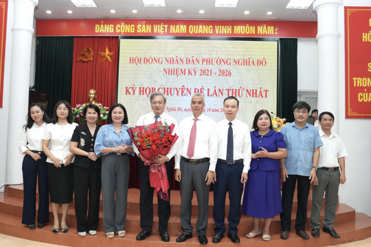Ông Đỗ Việt Hưng được bầu giữ chức Chủ tịch UBND phường Nghĩa Đô