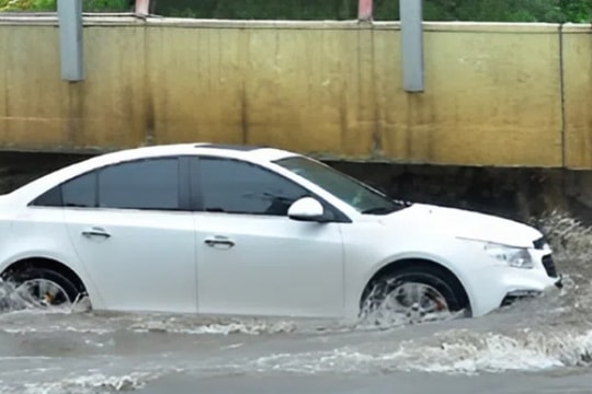 Xe số tự động dễ hư hỏng khi đi qua đường ngập