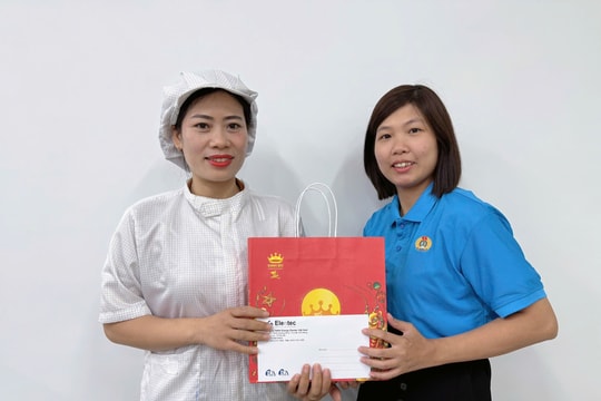 Trao yêu thương đến đoàn viên có hoàn cảnh khó khăn
