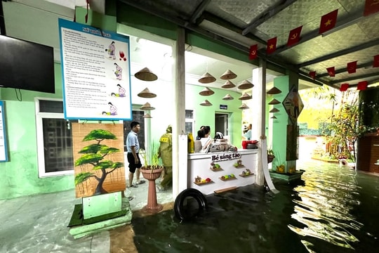 30 trường ở Hà Nội bị ngập sau bão số 11