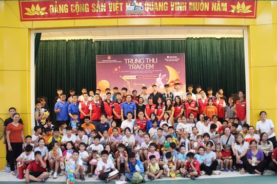 “Trung thu trao em" tại Làng trẻ em SOS TP Hải Phòng
