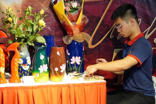Hội chợ Làng nghề Việt Nam: Nơi quảng bá, tôn vinh các làng nghề truyền thống