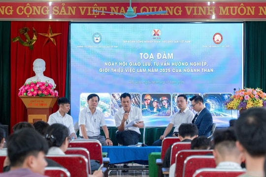 Tọa đàm Ngày hội giao lưu, tư vấn hướng nghiệp, giới thiệu việc làm năm 2025 của ngành Than Thắp lửa đam mê nghề mỏ hầm lò cho thế hệ trẻ