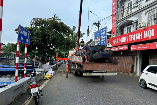 Hương Sơn huy động thuyền máy hỗ trợ vùng lũ miền Bắc