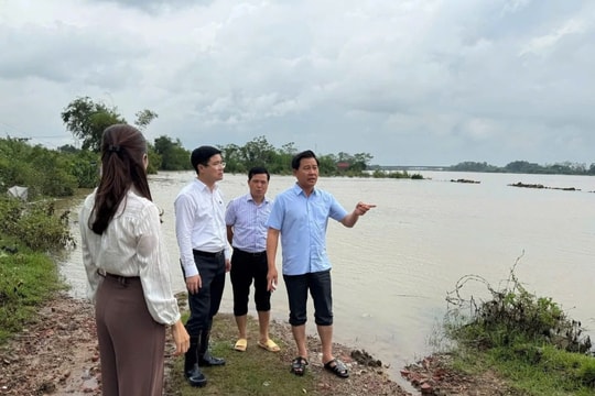 Chủ tịch UBND TP Hà Nội Trần Sỹ Thanh chỉ đạo Triển khai ngay biện pháp cấp bách chống lũ, chủ động sơ tán dân