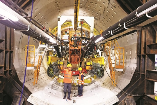 Sáng kiến độc đáo đưa cỗ máy đào hầm khổng lồ vượt ga ngầm: Từ mồ hôi công trường đến giải thưởng sáng tạo kỹ thuật Hà Nội