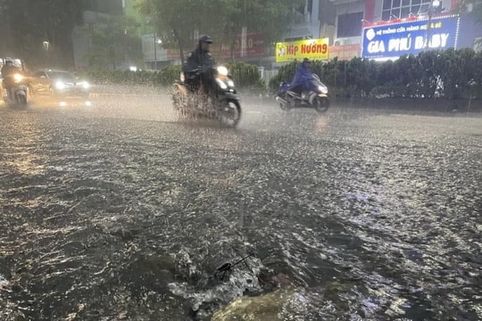 Dự báo thời tiết Hà Nội ngày 8/10: Có mưa rào và dông, cục bộ có nơi mưa to