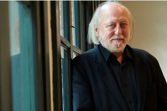 Nhà văn Hungary đoạt giải Nobel văn học năm 2025