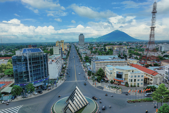 Nhiệm kỳ 2020–2025: Tây Ninh bứt phá, vươn lên mạnh mẽ