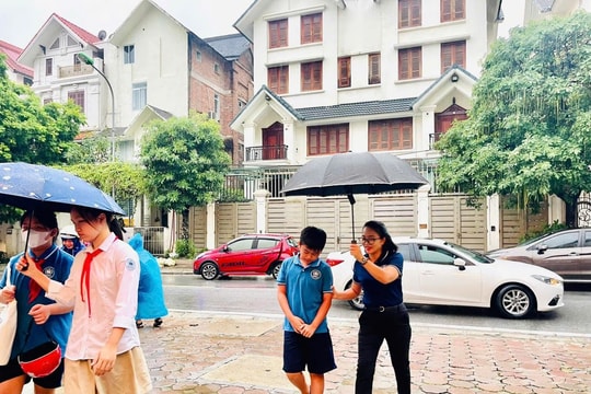 Sau bão, học sinh, sinh viên Thủ đô ổn định học tập tại trường