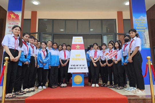 Đắk Lắk: Bồi đắp tình yêu biển đảo qua những bằng chứng lịch sử