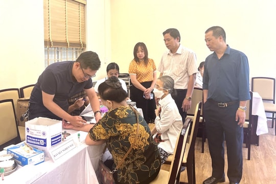 Phường Văn Miếu - Quốc Tử Giám chăm lo sức khỏe người cao tuổi