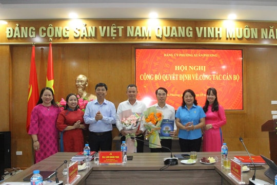 Đồng chí Bùi Văn Cường giữ chức Chủ tịch Công đoàn phường Xuân Phương