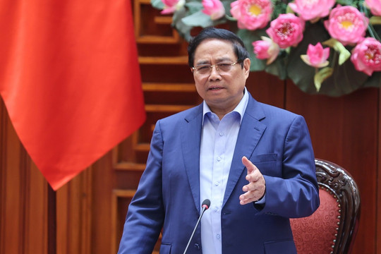 Huy động toàn lực giúp dân vượt qua bão lũ, không để ai thiếu ăn, thiếu mặc