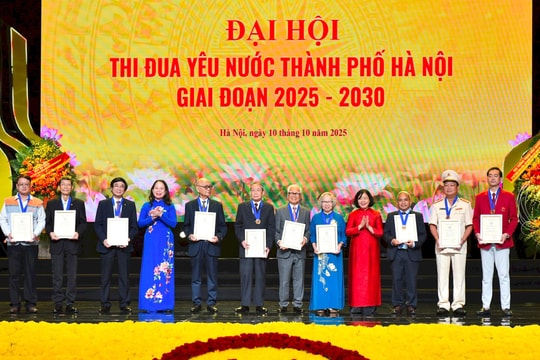 Tin tức đặc biệt trên báo in Hànộimới ngày 11-10-2025