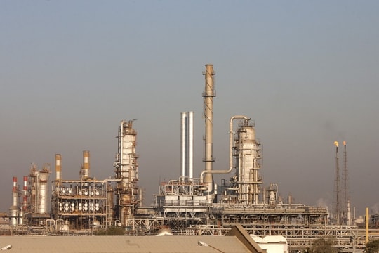 Lĩnh vực dầu mỏ của Iran tiếp tục bị Mỹ trừng phạt nghiêm ngặt