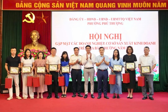 Phường Phú Thượng tháo gỡ khó khăn, đồng hành hỗ trợ doanh nghiệp phát triển