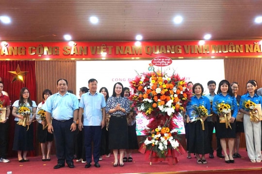 Ra mắt Công đoàn phường Vĩnh Tuy: Cầu nối vững chắc giữa Đảng, chính quyền và người lao động