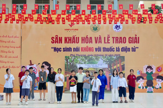 Học sinh Phú Thượng lan tỏa lối sống không khói thuốc