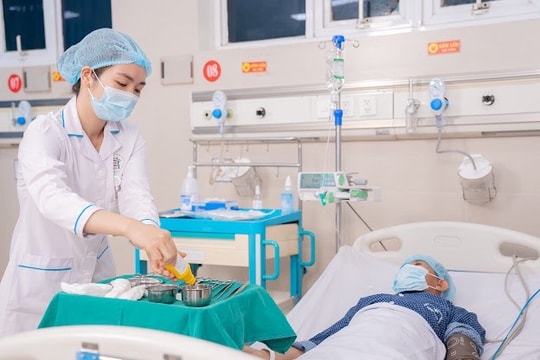 Yêu cầu các bệnh viện bảo đảm công tác thường trực 4 cấp