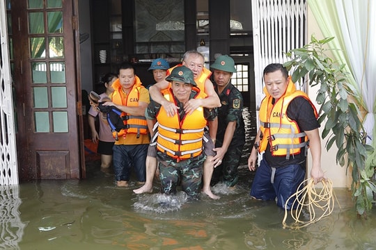 Mưa lũ làm 18 người chết, mất tích, thiệt hại 7.050 tỷ đồng