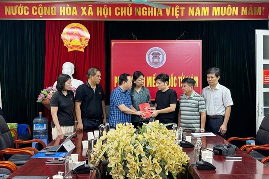 MTTQ Hà Nội thăm hỏi, trao hỗ trợ gia đình nạn nhân vụ cháy