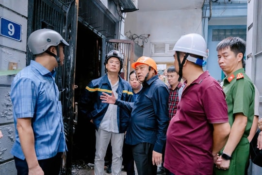 Chủ tịch UBND thành phố Hà Nội trực tiếp chỉ đạo khắc phục hậu quả vụ cháy tại phố Kim Hoa