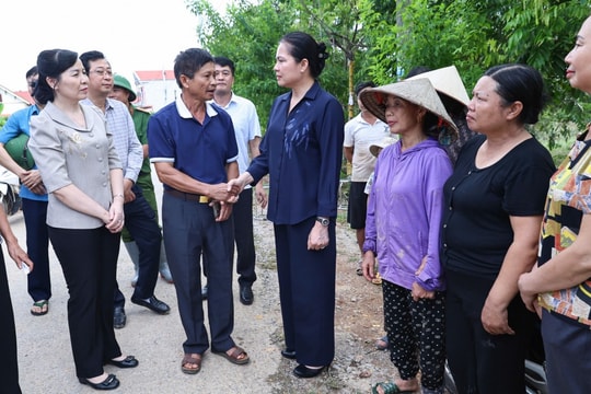Lãnh đạo Ủy ban Trung ương MTTQ Việt Nam thăm hỏi, trao hỗ trợ tới nhân dân tỉnh Thái Nguyên