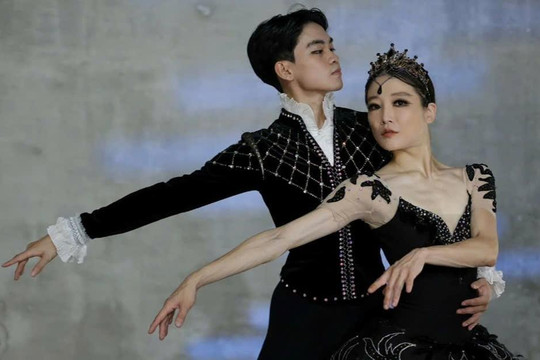 Lần đầu công diễn trọn vẹn vũ kịch “Hồ Thiên Nga” tại Việt Nam