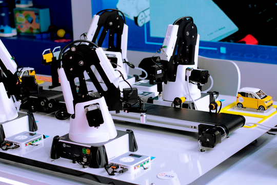 Triển lãm Sản phẩm công nghệ cao chào mừng Đại hội đại biểu Đảng bộ TP Hồ Chí Minh lần thứ I