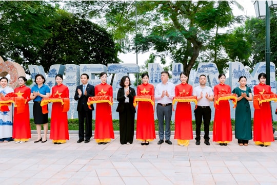 Khối biểu tượng “Trái tim Tình yêu Việt Nam” Dấu ấn nghệ thuật mới giữa lòng Thủ đô Hà Nội