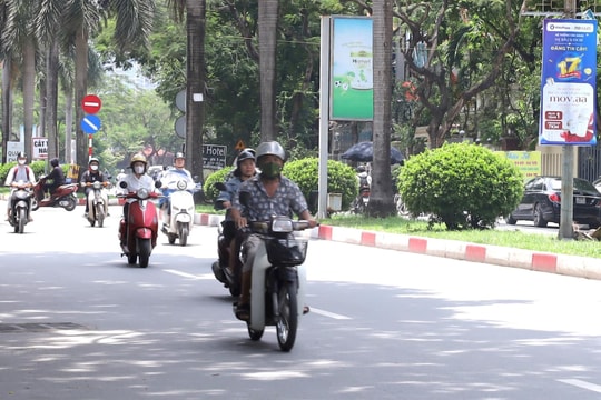 Hà Nội mưa dông, se lạnh từ chiều tối 13-10