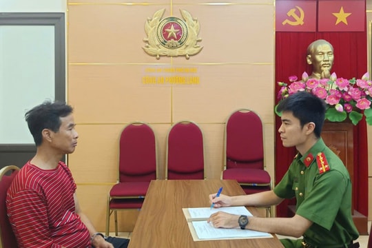 Tạm giữ hình sự đối tượng đốt rác trên sân thượng cháy lan sang hàng xóm