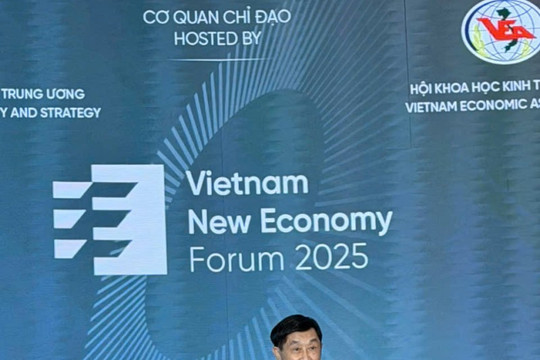 Doanh nhân Johnathan Hạnh Nguyễn Hơn bốn thập kỷ vun đắp hành trình thịnh vượng gắn liền hạnh phúc cộng đồng