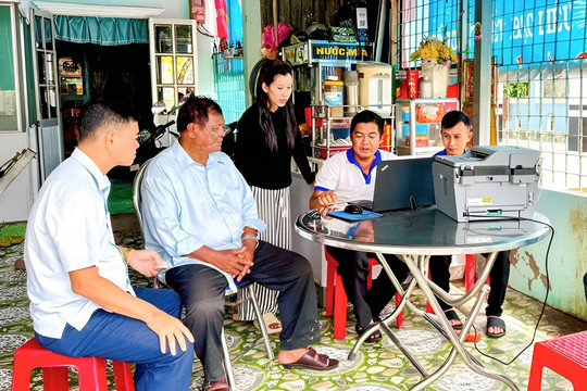 Cà Mau - dấu ấn cải cách hành chính Bài 3: Nuôi dưỡng tinh thần phục vụ trong từng cán bộ