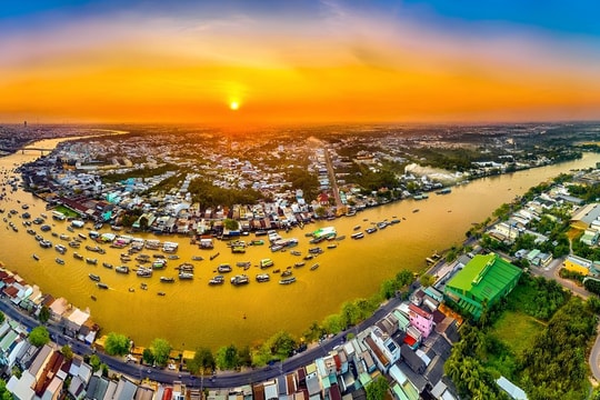 Cần Thơ vươn mình thành trung tâm kinh tế - dịch vụ vùng Mekong