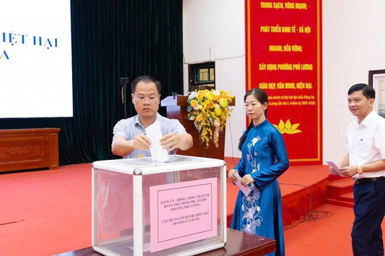 Phường Phú Lương phát động ủng hộ đồng bào bị thiệt hại do bão lũ gây ra