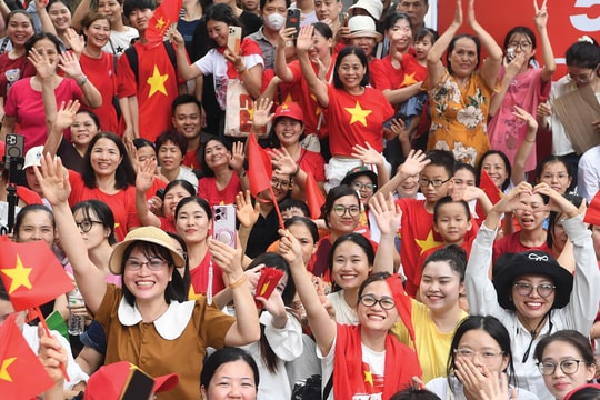 Định vị giá trị Hà Nội trong kỷ nguyên mới bằng chỉ số hạnh phúc của người dân