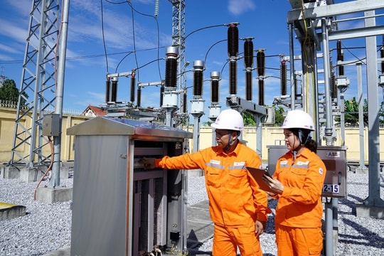 EVNNPC nỗ lực vượt khó, hoàn thành các chỉ tiêu 9 tháng năm 2025
